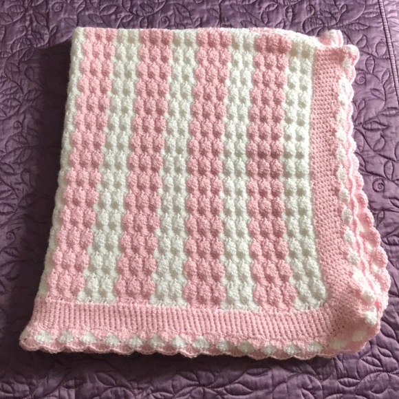 Handmade Crotchet Pink and White Throw Blanket - Picture 2 of 5